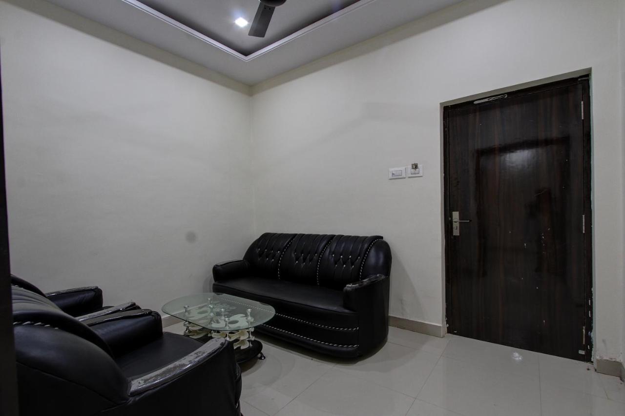 Collection O 38566 Mk Hotel And Lodge Kulbarga Exterior foto