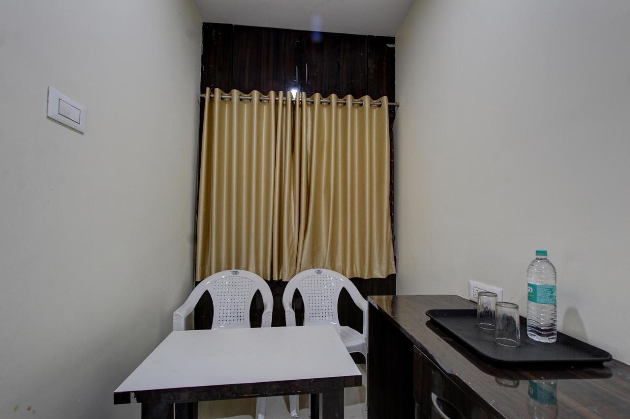 Collection O 38566 Mk Hotel And Lodge Kulbarga Exterior foto