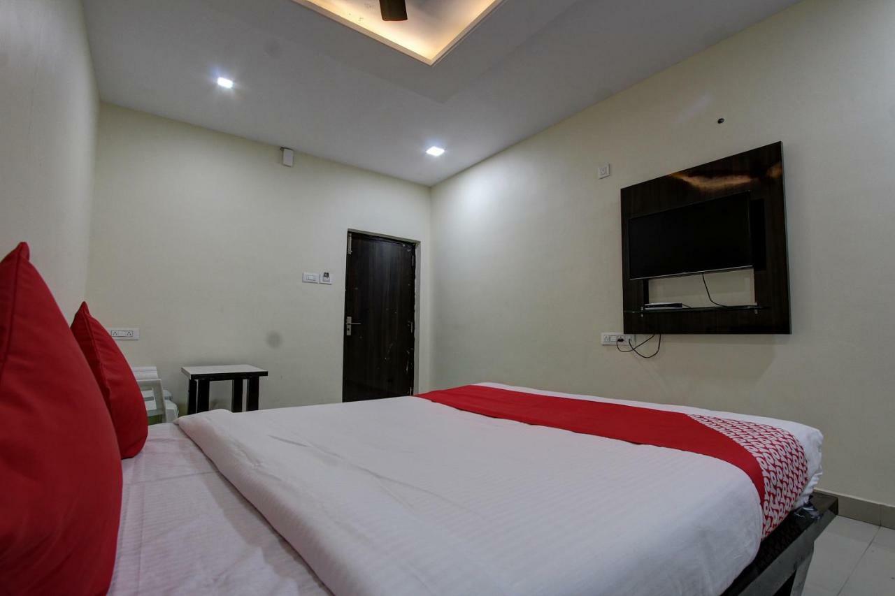 Collection O 38566 Mk Hotel And Lodge Kulbarga Exterior foto