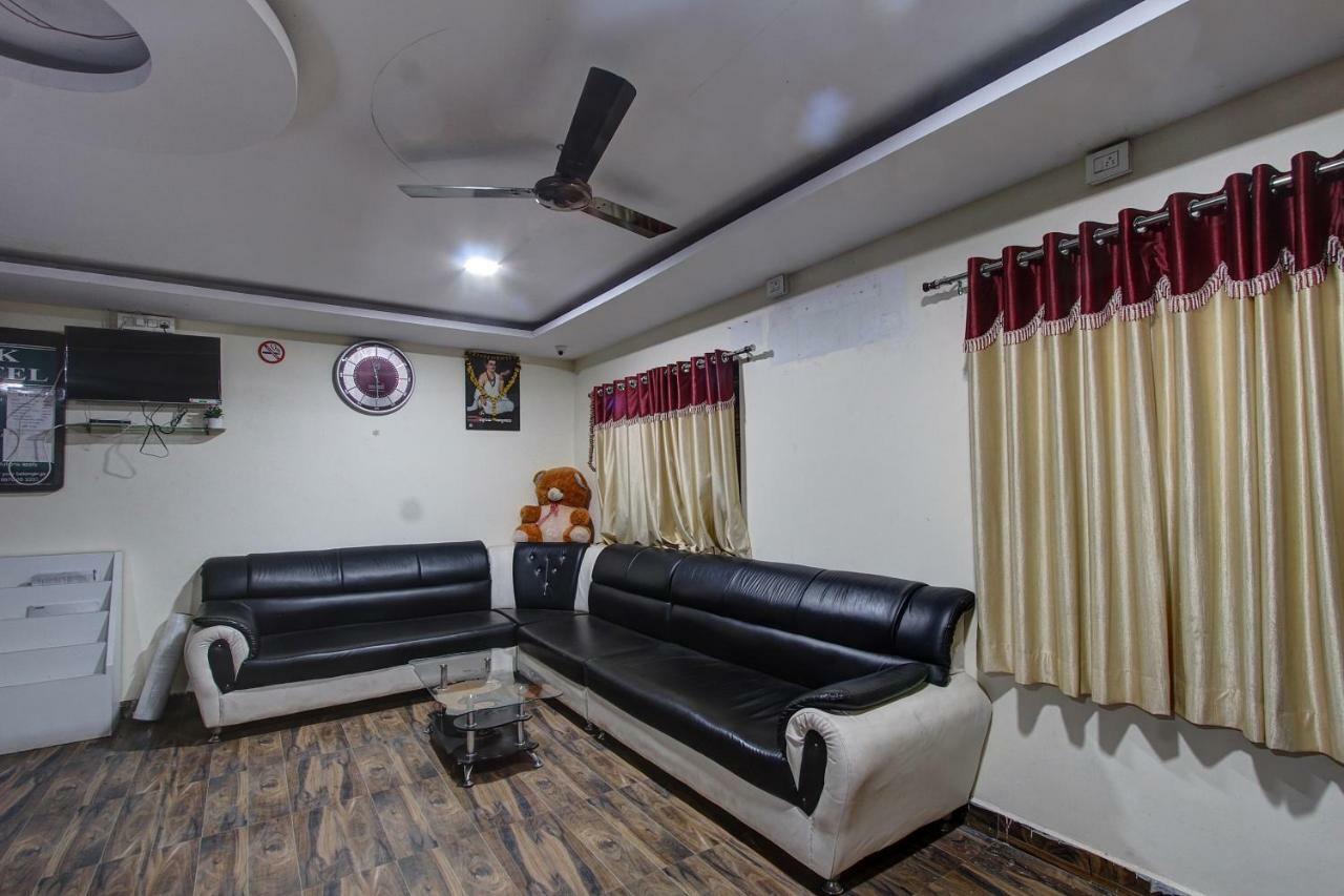Collection O 38566 Mk Hotel And Lodge Kulbarga Exterior foto