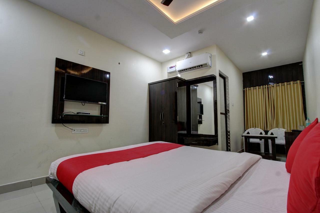 Collection O 38566 Mk Hotel And Lodge Kulbarga Exterior foto